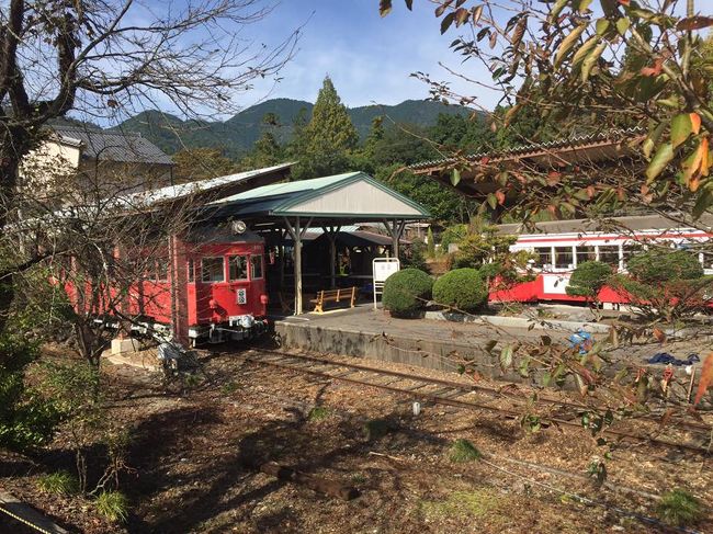 だんだんと秋めいた季節になりました。<br /><br />そんな爽やかな秋空のもと、岐阜県西濃地区・谷汲山と大垣を散策してきました。