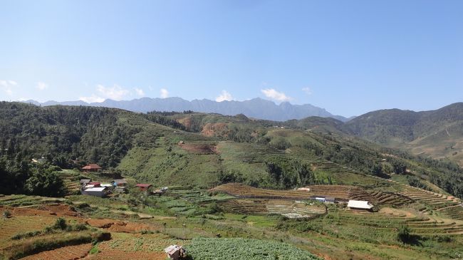 山岳地方サパに挑戦　その５　最初のトレッキング・タフィン村に向けて出発