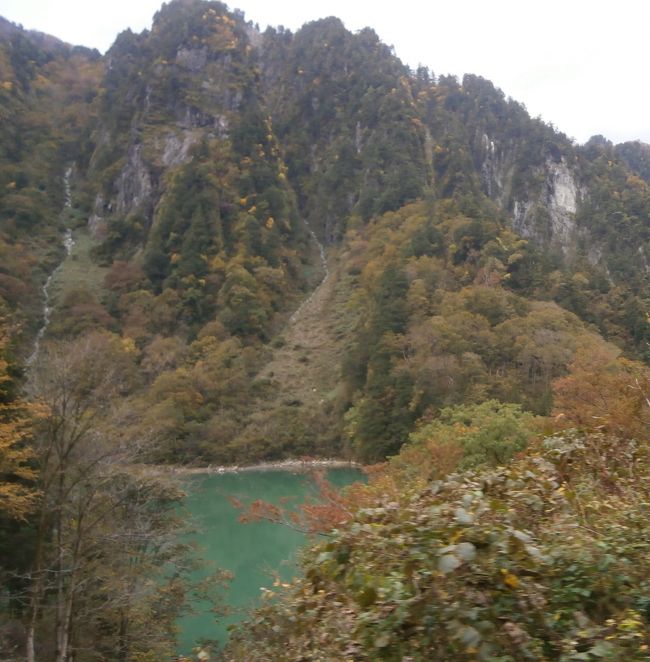 旅のハイライトの一つ、黒部渓谷、雨で散々