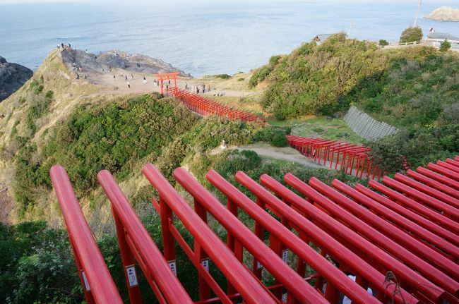 NEXCO西日本の「ぶらり中国ドライブパス2016」を利用して兵庫から山口県へ行ってきました。宿泊は長門湯本温泉で宿を取り、山口県を中心に周遊しました。<br /><br />昨年末以来、忙しく遠出していなかったので久しぶりの旅行。しかし、旅館は先に決められていたものの、行き先が結局前日までに決まらず移動しながら行き先を決めるゆるい旅行となりました。<br /><br />※「ぶらり中国ドライブパス2016」はETCカードの番号を事前にインターネットから登録することで定められた区間の乗り降りを何度しても定額で移動できる割引プランです。