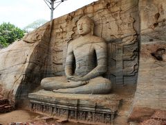 灼熱と豪雨、そして笑顔のスリランカ（５）　貯水池のほとりの洗練された仏教遺跡群～中世シンハラ王朝の都ポロンナルワ