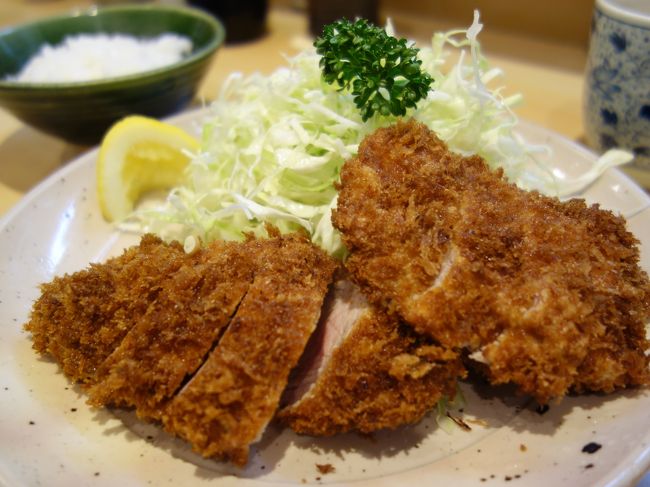 オーストラリアへ行く途中，蒲田によって，トンカツを食べました。