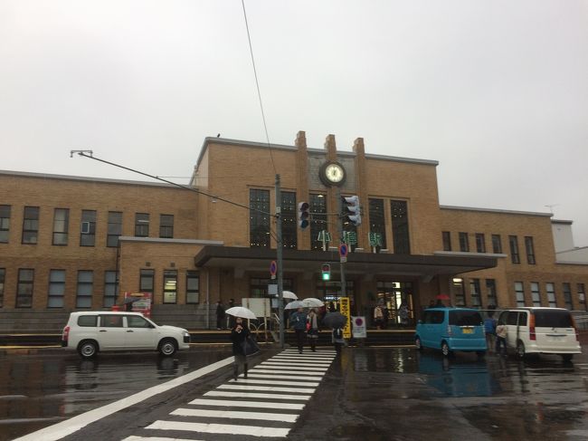 冷たい雨の降る、小樽を訪ねました。<br /><br />3日目<br />層雲峡→上川→小樽→新千歳空港
