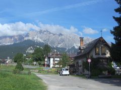 北イタリア自転車旅　２　悲劇のあったロンガローネと丘の上の町ベッルーノ