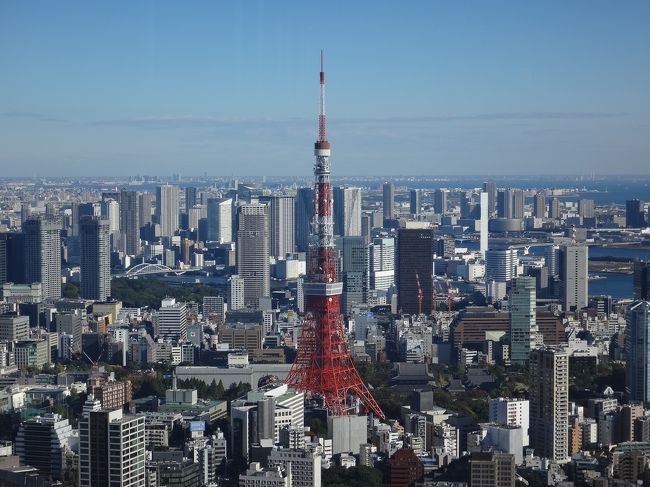 東京・お台場にあるホテル『グランドニッコー東京 台場』の<br />クラブプレジデントフロアに宿泊しました。<br />(2016年7月1日、『ホテル グランパシフィック LE DAIBA』からリブランド)<br /><br />『グランドニッコー東京 台場』の宿泊料金は<br />クラブプレジデントフロアのデラックスツインルーム(42平米)<br />レインボーブリッジビューで1室2名　30,600円(消費税、サービス料込)でした。<br />いつものように宿泊料金が安くなるのを狙っていました。最近の最安値です。<br /><br />27階のクラブラウンジ【クラブプレジデントラウンジ】でのカクテルサービス<br />（17:00～19:30）を楽しんだ後、フィットネスクラブ【Le CLUB】に向かい、<br />室内プール＆ジャグジー、ホットバス＆サウナなどを満喫しました。<br /><br />翌日は、最上階の30階に位置するダイニング＆バー【スターロード】での<br />朝食ブッフェをいただきます。<br /><br />以下のブログが途中になってしまったので六本木編も載せたいと思います↓<br /><br />&lt;2015年10月1日に東京・台場の『ホテル日航東京』が<br />『ヒルトン東京お台場』に！<br />2016年7月1日に『ホテル グランパシフィック LE DAIBA』がリブランド！<br />『グランドニッコー東京 台場』宿泊記　<br />2016年11月3日にLAのパイとオーガニックコーヒー専門店【ザ パイ ホール<br />ロサンゼルス】が日本初上陸！六本木で開催中の「ヴェルサイユ宮殿《監修》 <br />マリー・アントワネット展」で限定ラデュレBOX♪&gt;<br /><br />http://4travel.jp/travelogue/11186603