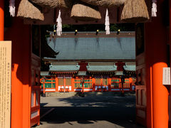 秋の　高野山　熊野三山 瀞峡へ －５　勝浦港　夜明け　熊野速玉神社