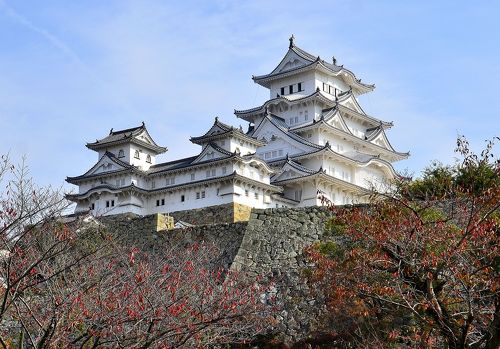 姫路城の工事構台の推移とクレーンの最終撤去予定 -姫路城観光