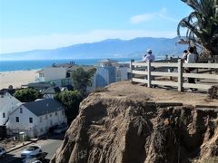 アメリカ西部53　サンタモニカ ； 太平洋に陽光輝くビーチ　☆海辺の公園を散策