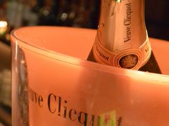 ２０１６年１１月　美味しいお肉とシャンパンと♪゜・*:.。. .。.:*・♪「クラウン」で鉄板焼き＆「COCON」で久々のカンパイ♪