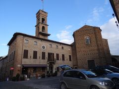 「イタリアの最も美しい村」めぐり　３、マルケ州モンダーヴィオ