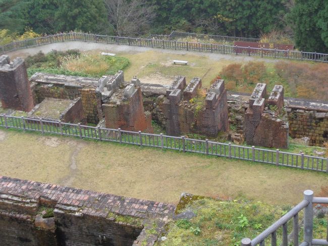 11月20日 松山空港~1時間 松山IC-いよ小松IC 香園寺:西条市小松町南川甲19 密教山吉祥寺(第63番札所)西条市氷見乙1048<br />リーガロイヤルホテル新居浜 <br />夕食はレストラン シャトウ<br /><br />リーガロイヤルホテル新居浜~マイントピア別子 鉱山観光<br />10:45 チケット入口 東平エリア 11:00~1時間20分 <br /><br />道後やや<br />道後温泉本館<br /><br />11月21日 道後やや ~8分松山城 <br /><br />~25分空港