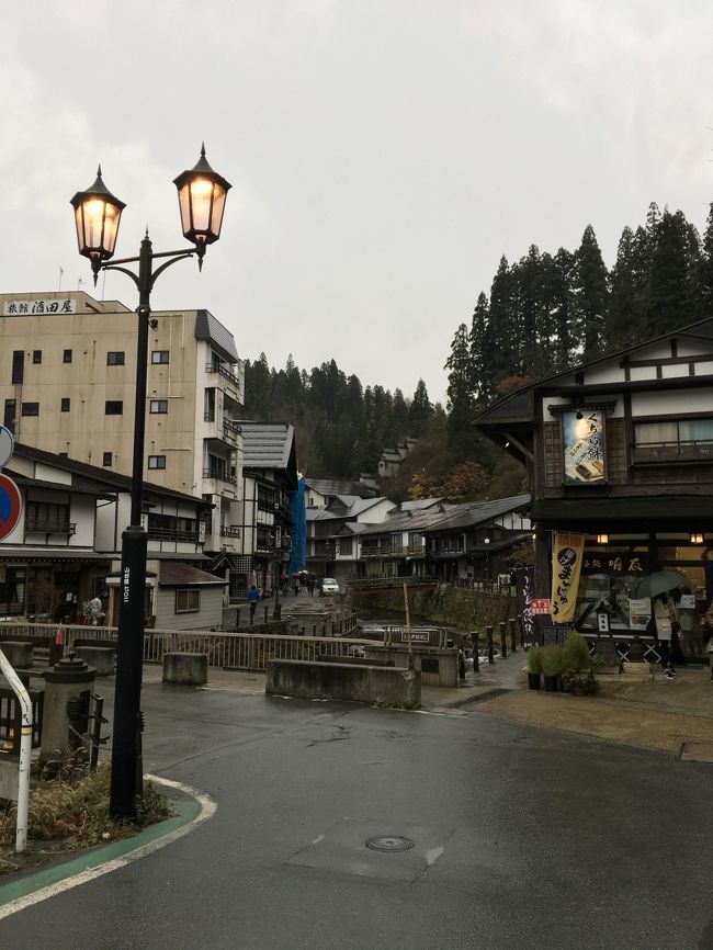 今回は仙台経由して山形の旅です。天候の関係もあって1日目山寺→天童泊 2日目銀山温泉へ向かいました。山形はこの時期すごく寒かったです。