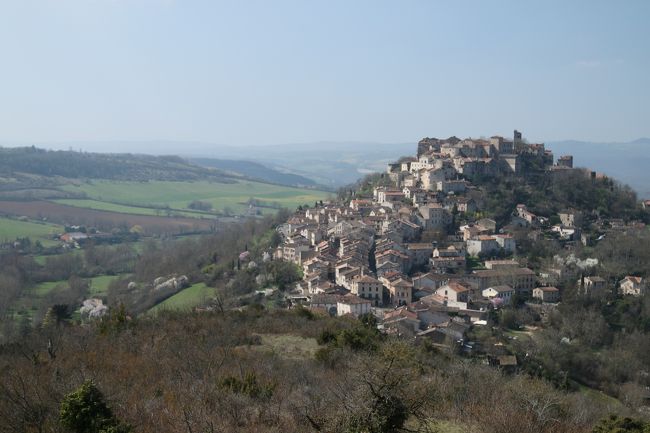 ☆ Bon jour FRANCE ☆　～～　「フランスの最も美しい村」＆巡礼の地を求めて　ミディピレネーを巡る ②　～～　空に浮かぶ「コルド シュル シエル（ Corders sur Ciel )」編　（３／２２）