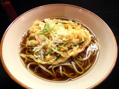 ３８．初夏の北海道４泊　朝のすすきの　札幌地下街ポールタウン　立ち食い蕎麦 ながら の朝食