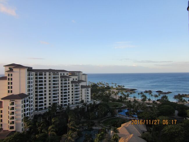 Marriott&#39;s Ko Olina Beach Club（マリオットコオリナビーチクラブ）<br /><br />２０１６年は雨季入りが早いですが、午後からのシャワーは有りますが、朝から雨と云うのは今年も有りませんでした。<br /><br />オアフ島は山の方は例年通行止めに成る所も有るほどに雨が降っているようです。<br /><br />此処はWaikikiより風の通り道らしく、貿易風が凄いです。<br />その為、航空機が速度を落とすのに此の上を侵入してきますが、音はそれほど聞こえてこないのは強風のお陰かもしれないです。<br /><br />羽田空港も都内を通って着陸に入る様にする様ですが、最低高度だと五月蝿いですよ～～～。<br />