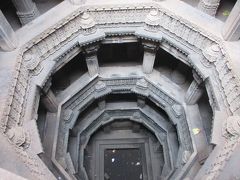 南西インドの旅　（6）　　　　　　　　　　　　　　　　　　　アーメダバードの階段井戸と近代建築を観る。