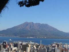 晴天の桜島と鹿児島名物達