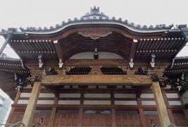 2015秋、功徳院はじめ十六箇寺(15/16)：宝亀山・西願寺：石標、鐘楼、本堂、石灯篭