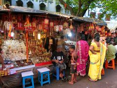 インド一人旅、激闘編５　カーリー女神寺院と、豆責め（コルカタ）