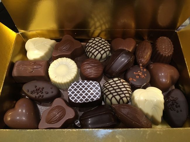 ベルギー旅行で買ったものを紹介します。<br />チョコレートを中心に、我ながらあきれるほど甘いものばかりです（笑）