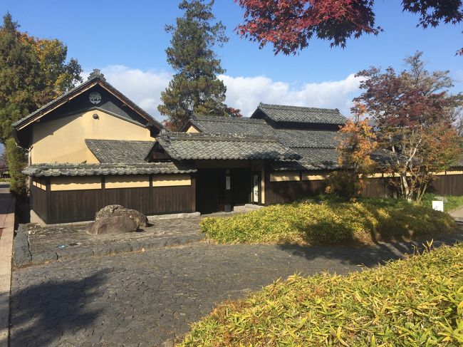 長野の善光寺とその周辺から松代、小布施、須坂、上田を訪ねた旅の記録です。訪れた時2016年11月は、NHKの大河ドラマの影響でこの辺りは真田丸一色といった感じがしました。