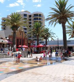 カンガルー島→アデレード夫婦旅行　７日目～９日目帰国（Glenelg Beach)