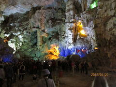 ハロン湾のティエンクン（天宮）洞窟
