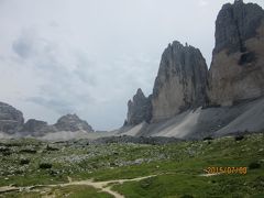 チロル・ドロミテのハイキング１２日間　⑥（ラヴァレードのトレ・チーメ）
