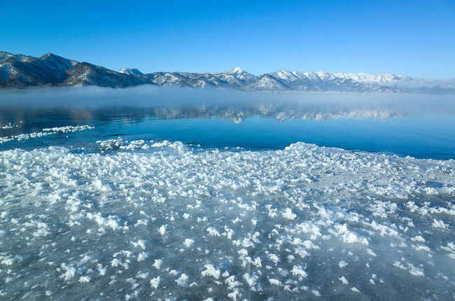 毎年１～2月に結氷する屈斜路湖。<br />今年もいよいよその絶景を見られる季節がやって参りました。<br />さらにはその屈斜路湖の全景を見渡せる藻琴山登山もしてみました。