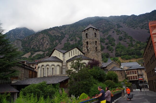 美しき南西フランスから美食バスクまで絶景ピレネー山脈縦断（バス酔いに苦しんだが翌朝の景色は素晴らしかった）