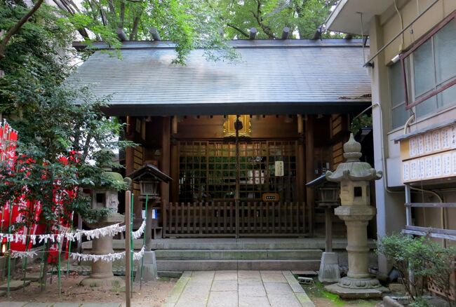 2015秋、高岳の冨士神社：鳥居、手水舎、蹲踞、狛犬、句碑、築城残石、稲荷社、狛狐