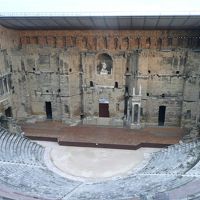 年末年始のフランス #15 - 南仏オランジュ、元旦は古代ローマ劇場の街で