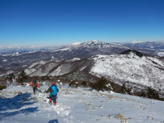 湯の丸山～角間山周回 青空の下で雪山ハイク