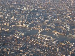 ロンドン上空を飛行中（２０１０年）