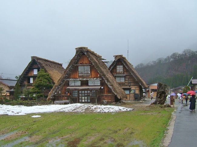 けんいちの１人旅です。<br /><br />祖父母の家からクルマで、【富山・五箇山】～【岐阜・白川郷】の世界文化遺産を訪問してきました。<br />