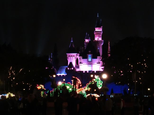 エンターテインメント尽くしなLA＆アナハイム4泊6日の旅　⑧Premire Party中のDisneyland(閉園まで)