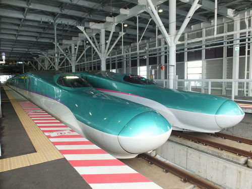 東北・北海道新幹線（H5系）グランクラス & はこだてライナー