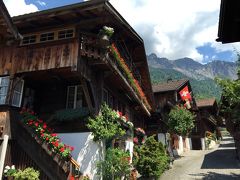 2016年6月スイス-7　個性あふれる家々が並ぶブリエンツの散策とアーレ川の鉄橋