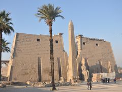 感動のエジプト！その２　「ルクソール神殿」 と 「カルナック神殿」