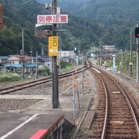 一軒宿の笹倉温泉に宿泊し、大糸線の普通列車で景色を楽しみながらの帰り道。