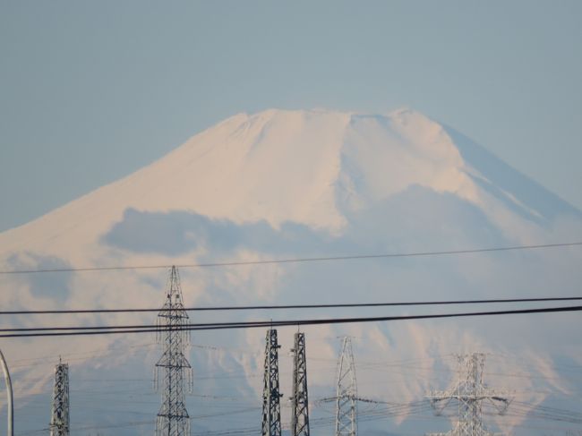 3月3日、午前7時10分頃にふじみ野市より久しぶりに富士山が見られた。<br /><br /><br /><br />*写真は久しぶりに見られた富士山