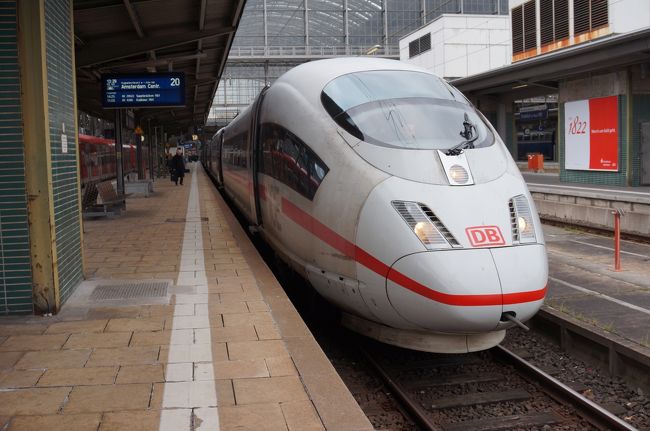 その２ではフランクフルトからドイツ鉄道の高速列車ICEでオランダ、アムステルダムを目指します。<br /><br />午前中に少しフランクフルト市内を観光した後、アムステルダムに移動しました。<br /><br />その１はこちら↓↓↓<br />http://4travel.jp/travelogue/11221282