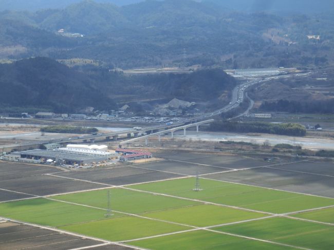 名神高速道路や東海道新幹線から見える、三上山に登ってきました。<br />麓から1時間で登ることが出来ました。