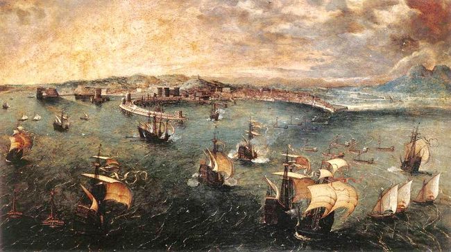 イタリアのローマにある美術館 Palazzo Doria Pamphilj (ドリアパンフィーリ)にはブリューゲル(父)の作品が1枚あります。<br /><br />Naval Battle in the Galf of Naples<br />Oil on pannel 42x71cm<br />1558-62<br /><br />「ナポリ湾の海戦」<br />1558年から62年に制作。<br /><br />ブリューゲル(父)(1525頃～1569年)は1551年にアントワープの画家の組合(ギルド)である聖ルカ組合に加入登録されています。25歳が入会資格年齢です。だから1525年頃誕生とされています。<br /><br />ブリューゲルは当時の美術の中心地であったイタリアへ絵の勉強で1551年から3年間各地を回っています。ナポリ(当時はナポリ王国)にも行っています。その時に見たナポリの風景をテーマに描いています。<br /><br />ナポリの沖合から描いた構図です。繰り広げられる海戦の奥には湾曲したナポリ湾があり、卵城があり、画面の右端にはベスビオ山が噴煙を上げています。実際に海戦があったわけではなくてブリューゲルの想像力によるものです。<br /><br />ナポリの美しさにブリューゲルも心を奪われたのだと思います。<br />僕も2016年の9月にナポリに行って来ました。カポディモンテ美術館へブリューゲルを見に行きました。<br /><br />ヴォメロの丘の上にあるサンマルチノ美術館から見下ろしたナポリ市内とナポリ湾の美しさは心に残っています。<br /><br />その時の旅行記は<br />https://i.4travel.jp/travelogue/show/11169268<br /><br />カポディモンテ美術館の旅行記は<br />https://i.4travel.jp/travelogue/show/11165589
