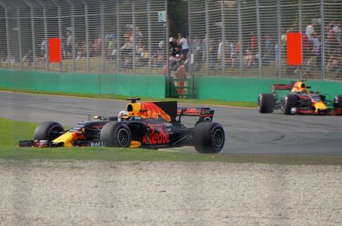レギュレーション改善で面白くなった F1オーストラリアgp F1 Melbourne Gp In The New Regulation メルボルン オーストラリア の旅行記 ブログ By ノーーウォリーズさん フォートラベル