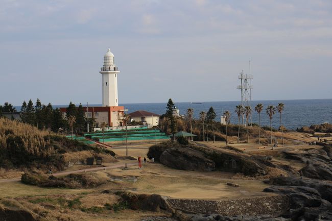 南房総最南端を行く旅です。<br />東京湾フェリーで千葉県にわたり、JR内房線で南下します。<br />天気にはあいにく恵まれませんでした。<br />