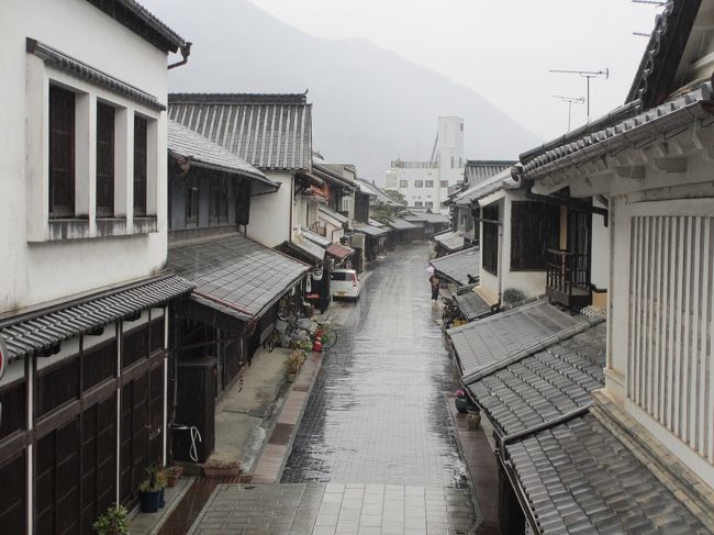 広島観光の4日目、安芸の小京都・竹原散策に行ってきました。<br />雨の中でしたが、かつて製塩業で栄えた古き町並みが残り、落ち着きある街を形作っていました。<br />重要伝統的建造物群保存地区に指定されていることもあり、住民みんなで協力し古き街を保存しようとする姿が見られました。<br />見どころ満載の竹原です。