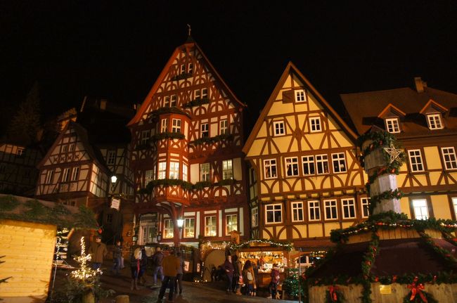 ドイツの人気観光ルート、ロマンティック街道。<br />緑豊かな夏もいいけど、もちろん冬もいい。<br />なにしろクリスマスマーケットの有名な街もたくさんあるのだ。