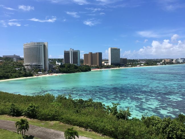 2泊3日の弾丸グアム旅行。<br />成田空港まで車で行きました。<br /><br />泊まったホテルはニッコー^^<br />一人旅には安心のホテルかと思います。<br />ちなみに私、英語話せないです(｡-_-｡)<br />今回はガンビーチでのんびりするのが目的。