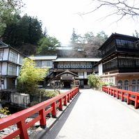 三世代で巡る四万温泉の旅　宿泊は積善館